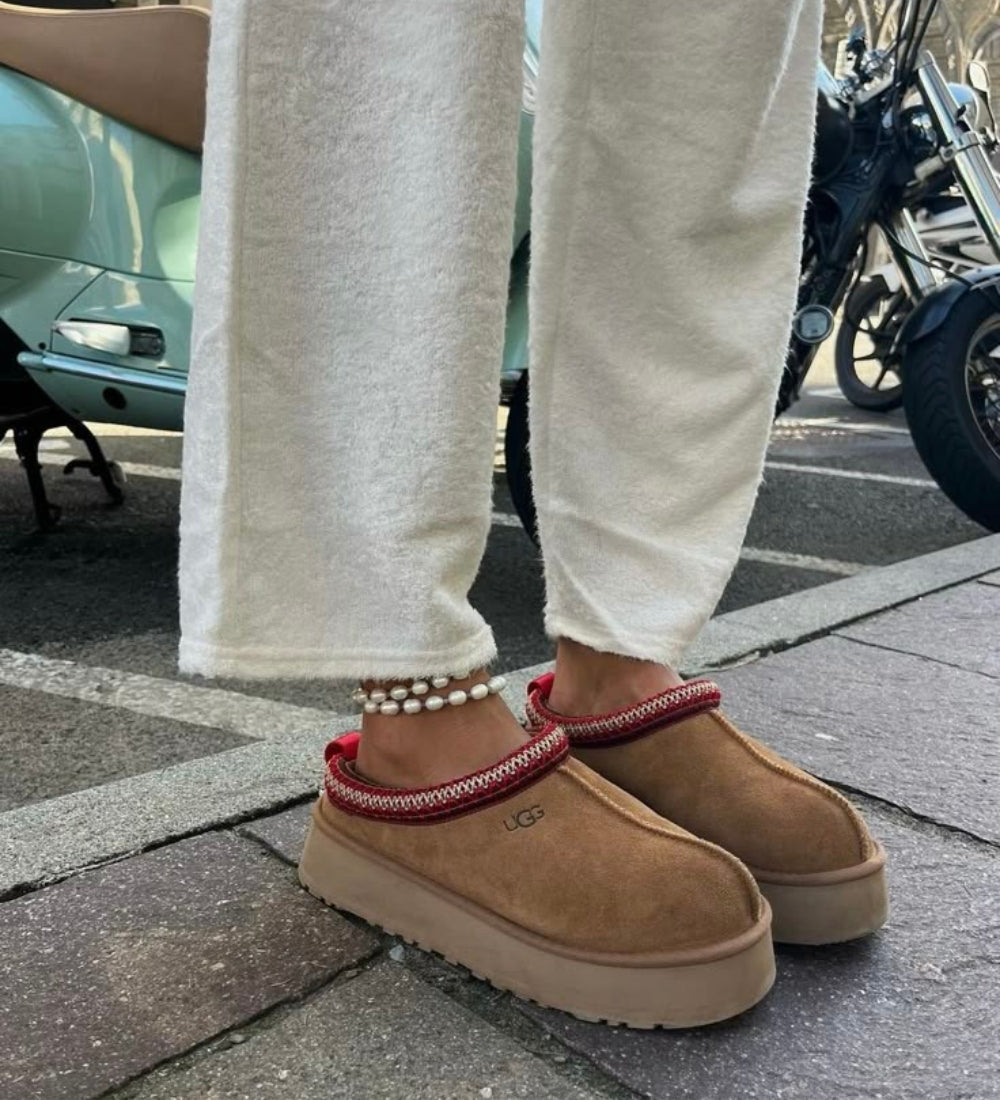 U.G.G Women's Tazz II